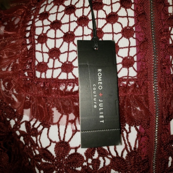 Romeo Juliet‎ Couture Lace Ruffle Mock Neck Bell Sleeve Top Burgundy Small - Picture 7 of 8